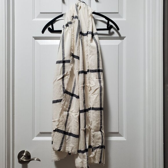 Ann Taylor Accessories - Ann Taylor Black and Cream Windowpane Check Scarf